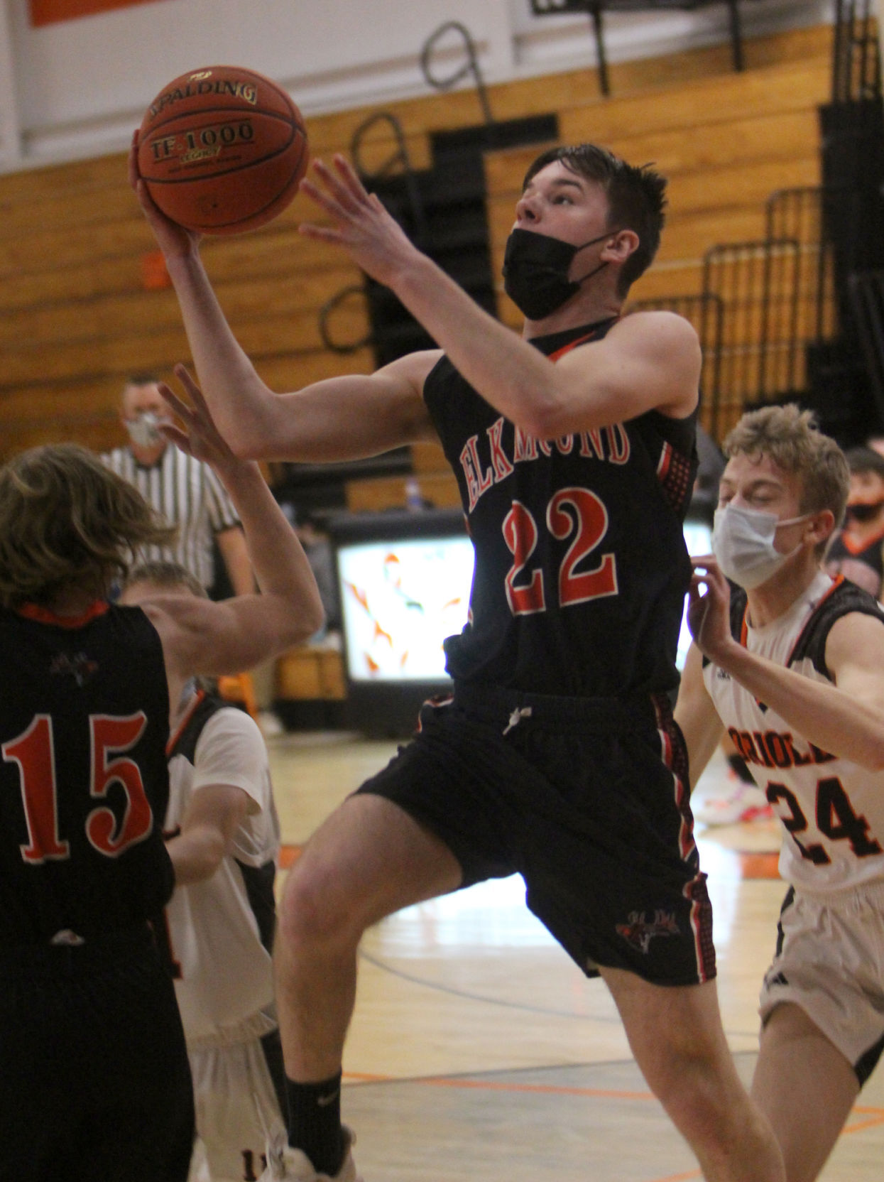 Elk Mound at Stanley-Boyd boys basketball 12-29-20